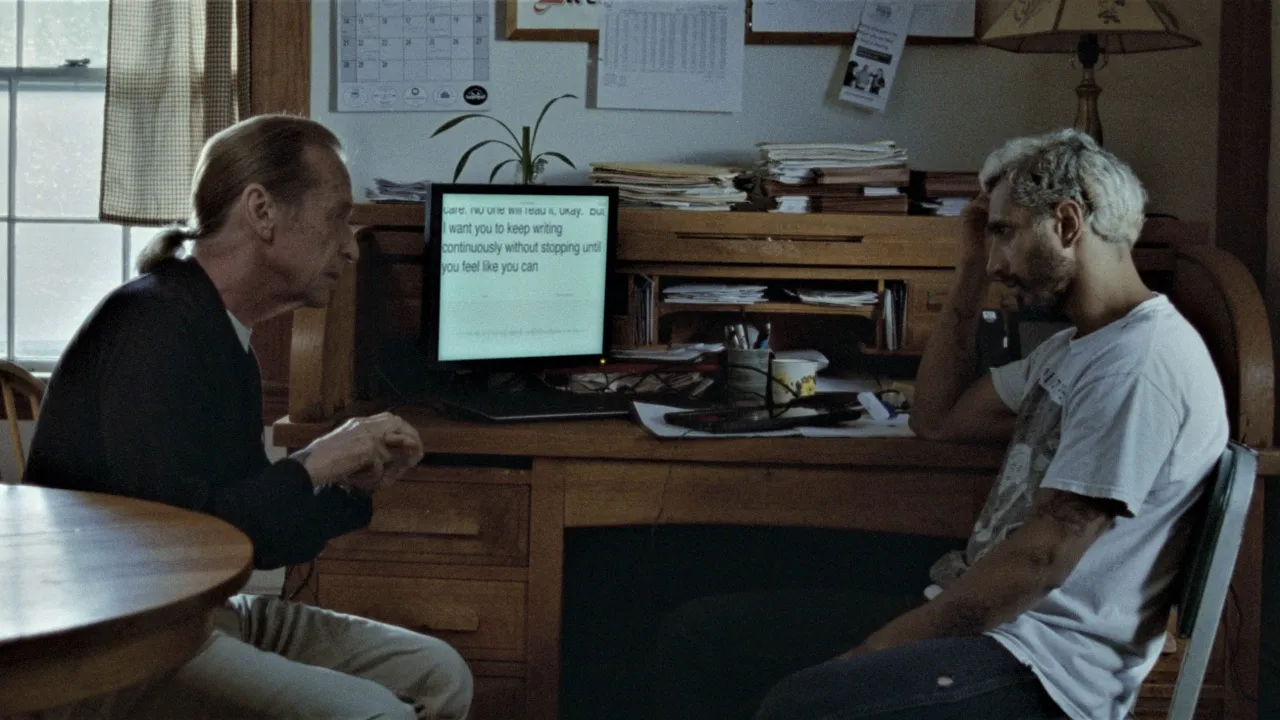 Riz Ahmed i Paul Raci w filmie Sound of Metal