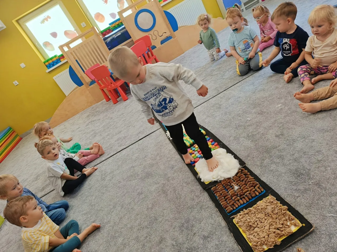 Zabawy sensoryczne dla dzieci w żłobku