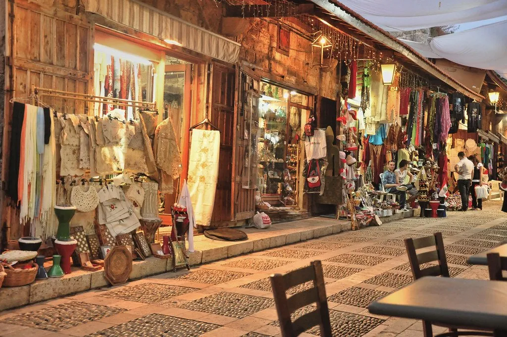 Tradycyjny suk Liban, targ Bejrut, Byblos bazary