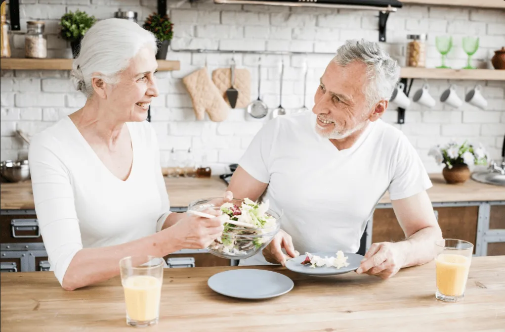 Senior z problemami trawiennymi, zaparcia u starszych, zdrowa dieta seniora