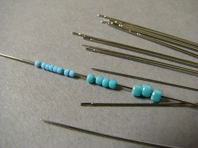 Sznurki sutasz, kaboszony, koraliki do sutaszu, igły do beadingu