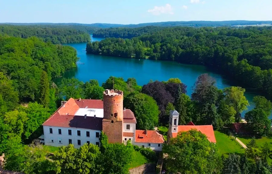 Zamek Joannit&oacute;w w Łagowie lub Międzyrzecki Rejon Umocniony