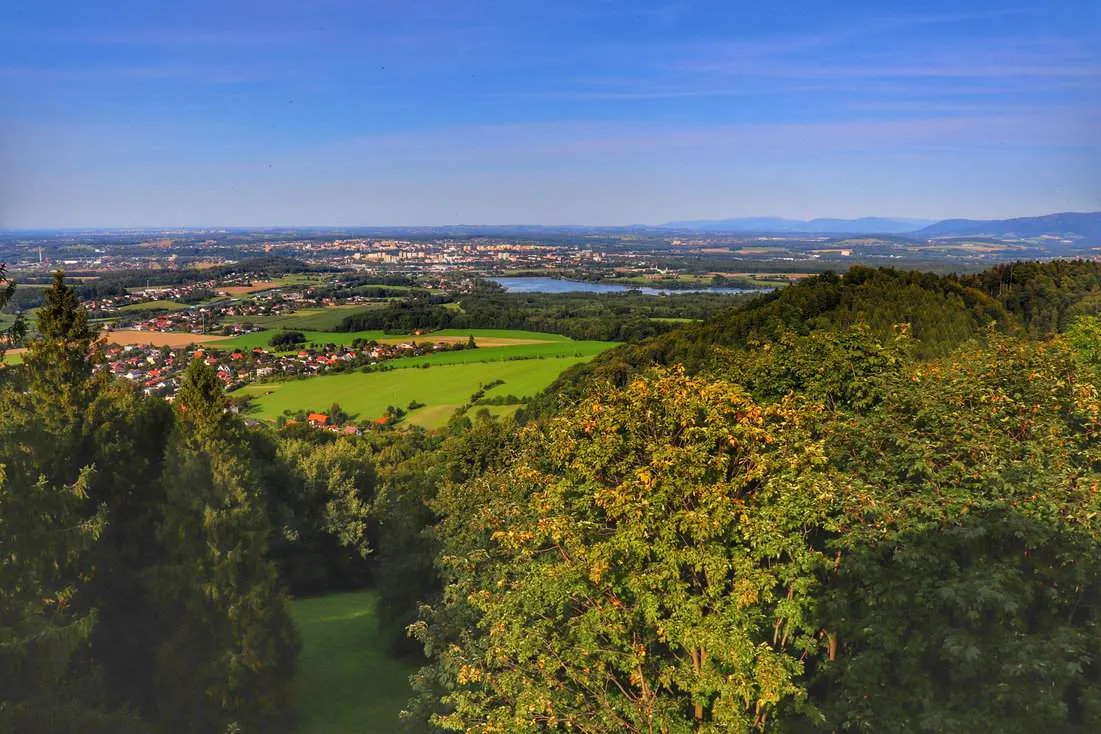 Frydek-Mistek panorama miasta z widokiem na Beskidy