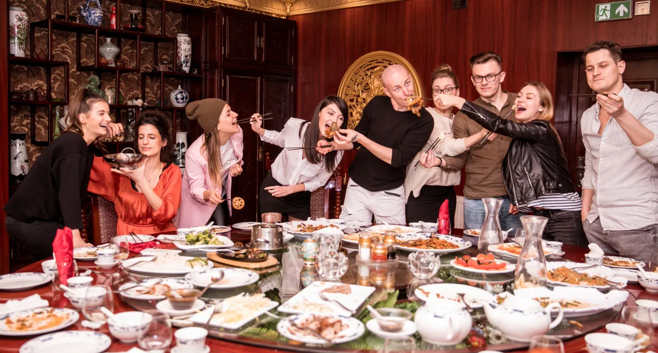 Chińskie zwyczaje przy stole