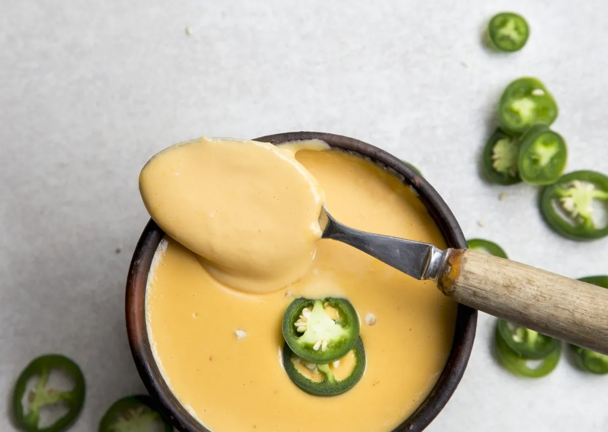 różne rodzaje sera do sosu serowego