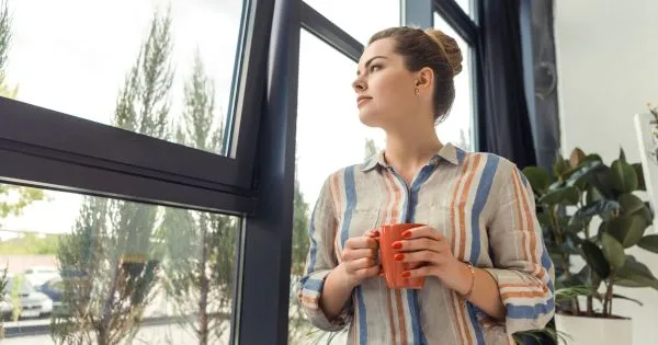 Zdjęcie Jaki kolor okien wybrać, by uniknąć błędów w aranżacji?