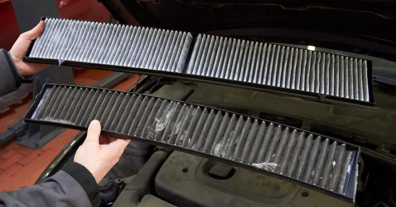 Zanieczyszczony filtr kabinowy vs nowy filtr