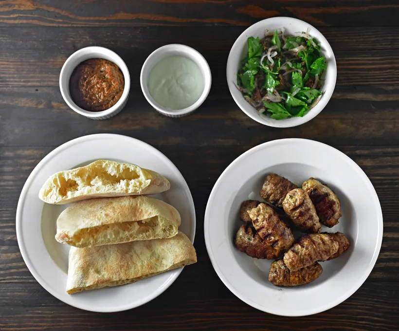 bałkańskie dodatki ajvar kajmak lepinja