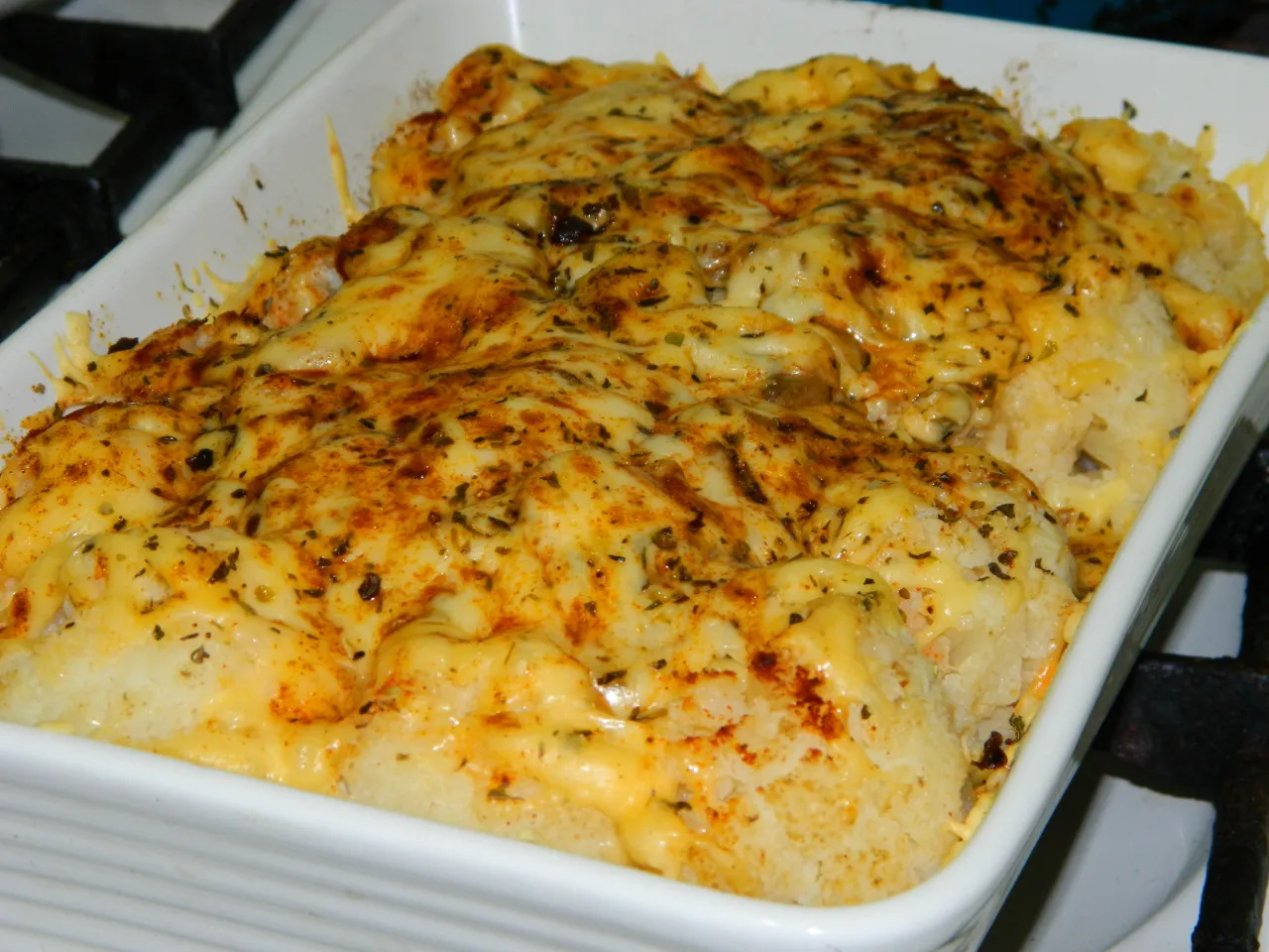 Warianty zapiekanki z kalafiora i mięsa mielonego