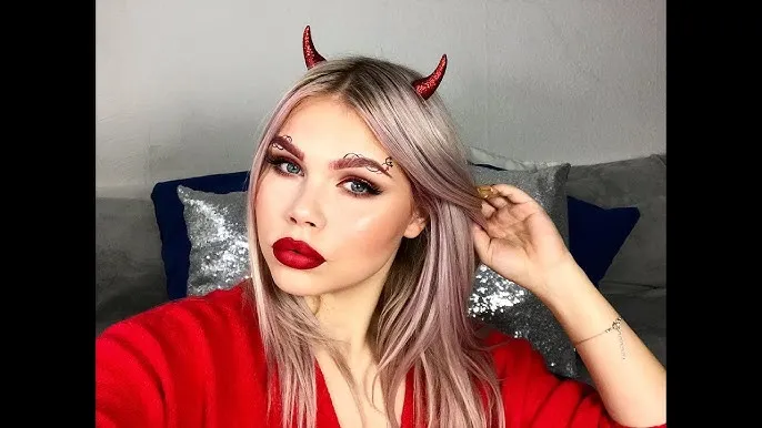 Teufel Make-up Materialien Checkliste