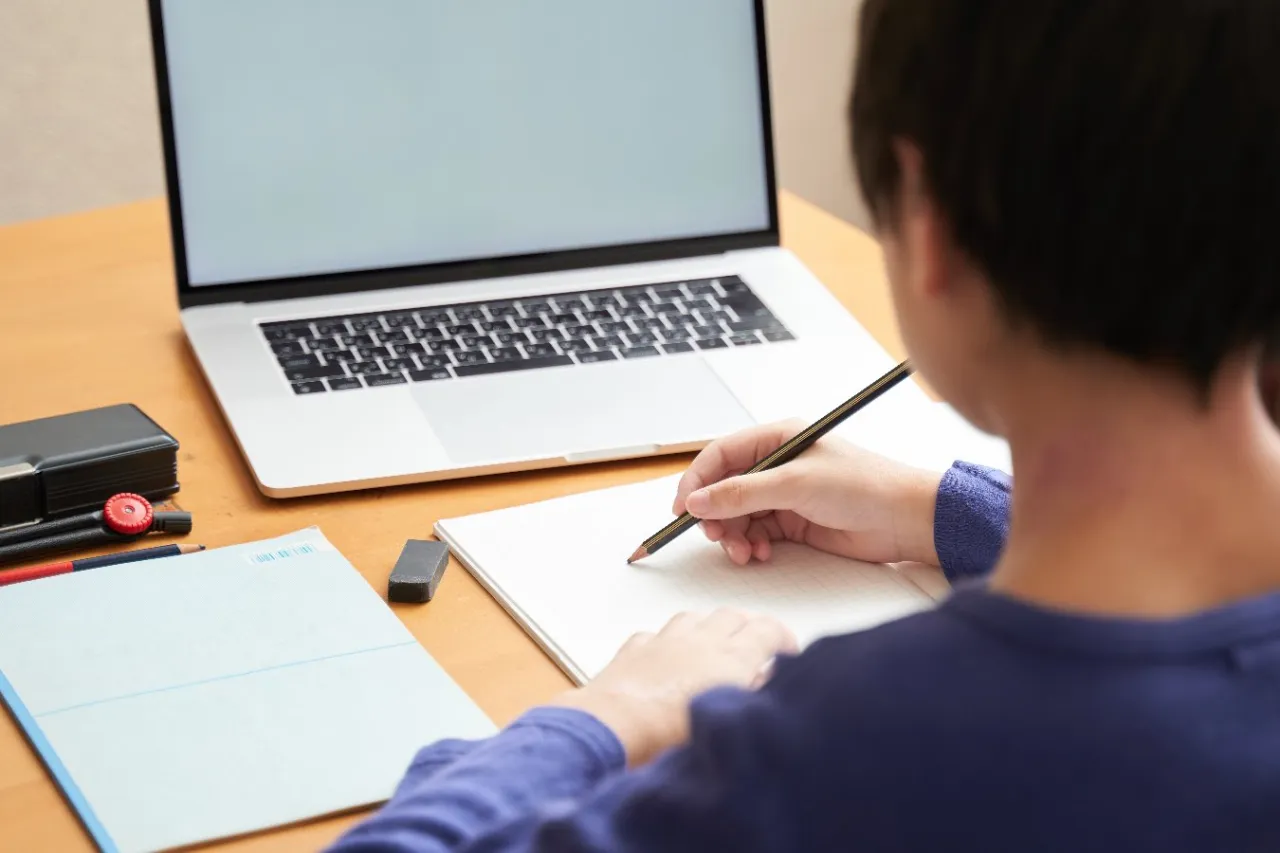 Zdjęcie Jak wyglądają egzaminy w szkole w chmurze? Sprawdź, co musisz wiedzieć!