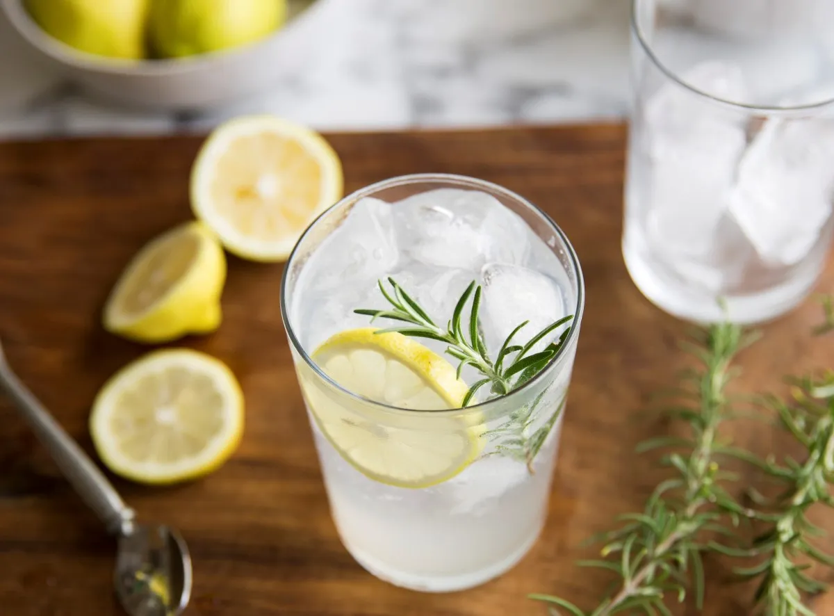 Drinki z ginem i tonikiem