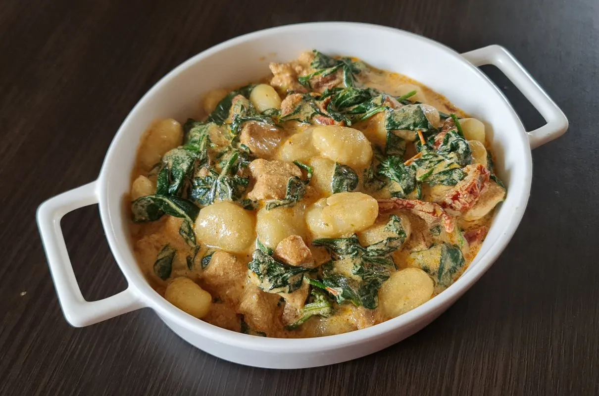 Gnocchi z kurczakiem i szpinakiem