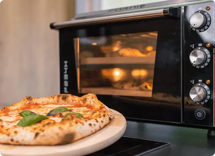 Zdjęcie Jak długo piec pizzę, aby uniknąć przypalenia i cieszyć się smakiem