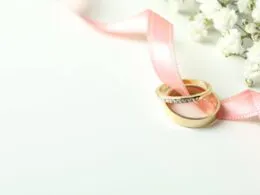 Zdjęcie Wróżba z obrączki czy jestem w ciąży – czy to działa i jak ją wykonać?