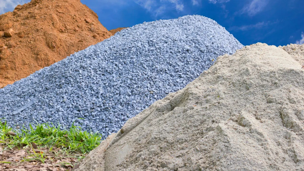 Zdjęcie Ile kosztuje żwir do betonu? Sprawdź ceny i wybierz najlepszy materiał