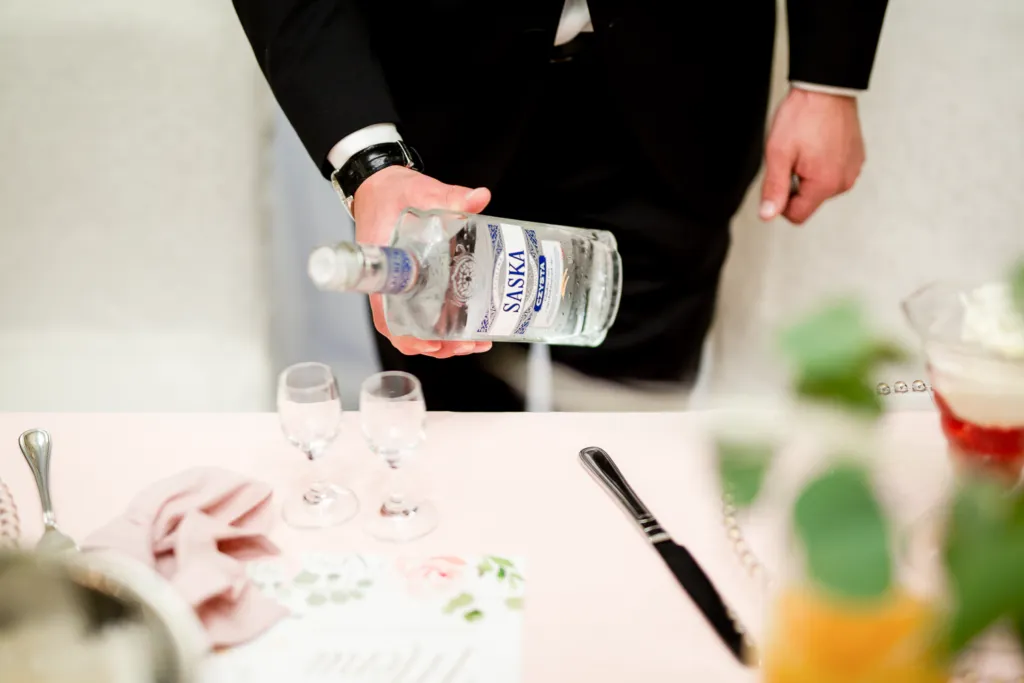 Zdjęcie Gdzie kupić wódkę na wesele w Rzeszowie i uniknąć wysokich kosztów