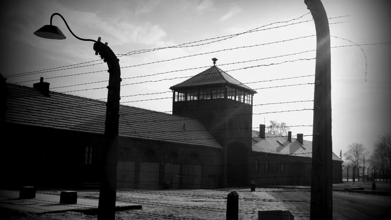 Zdjęcie Ile osób uciekło z Auschwitz? Prawda o dramatycznych ucieczkach