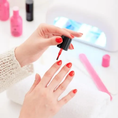 Zdjęcie Jak zrobić paznokcie w domu - proste triki dla idealnego manicure