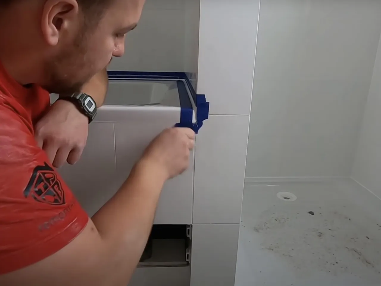 Zdjęcie Fuga czy silikon w narożnikach - poznaj najlepsze rozwiązanie dla łazienki