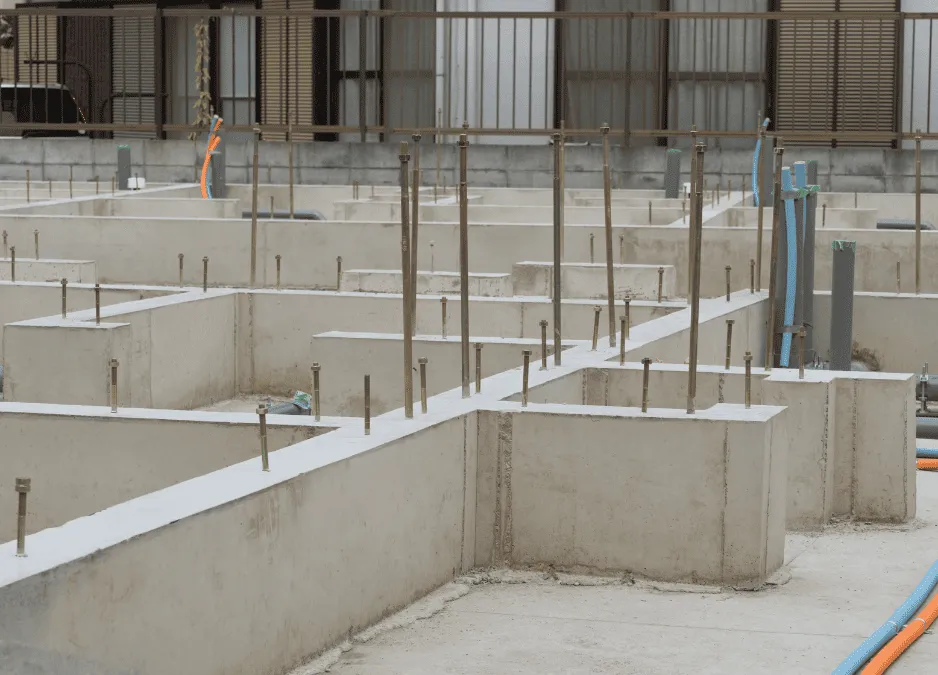 Zdjęcie Co ile strzemiona na fundament? Kluczowe zasady dla stabilności
