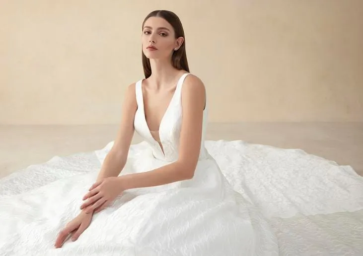 Zdjęcie Ile wcześniej kupić suknię ślubną, aby uniknąć stresu przed weselem?