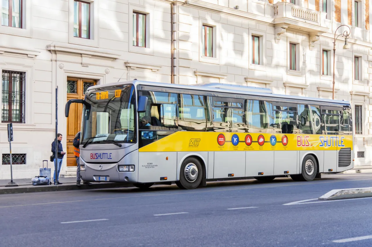 Zdjęcie Jak dojechać z lotniska w Rzymie do centrum – najlepsze opcje transportu