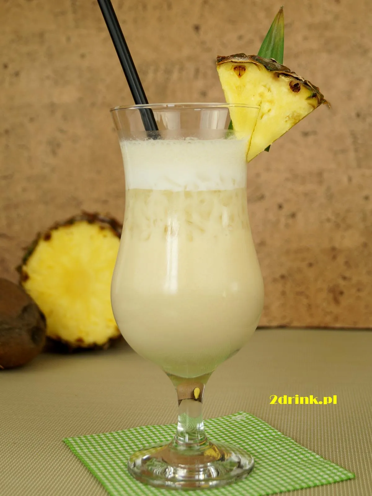 Zdjęcie Pyszny drink z mlekiem kokosowym i wódką, który musisz spróbować