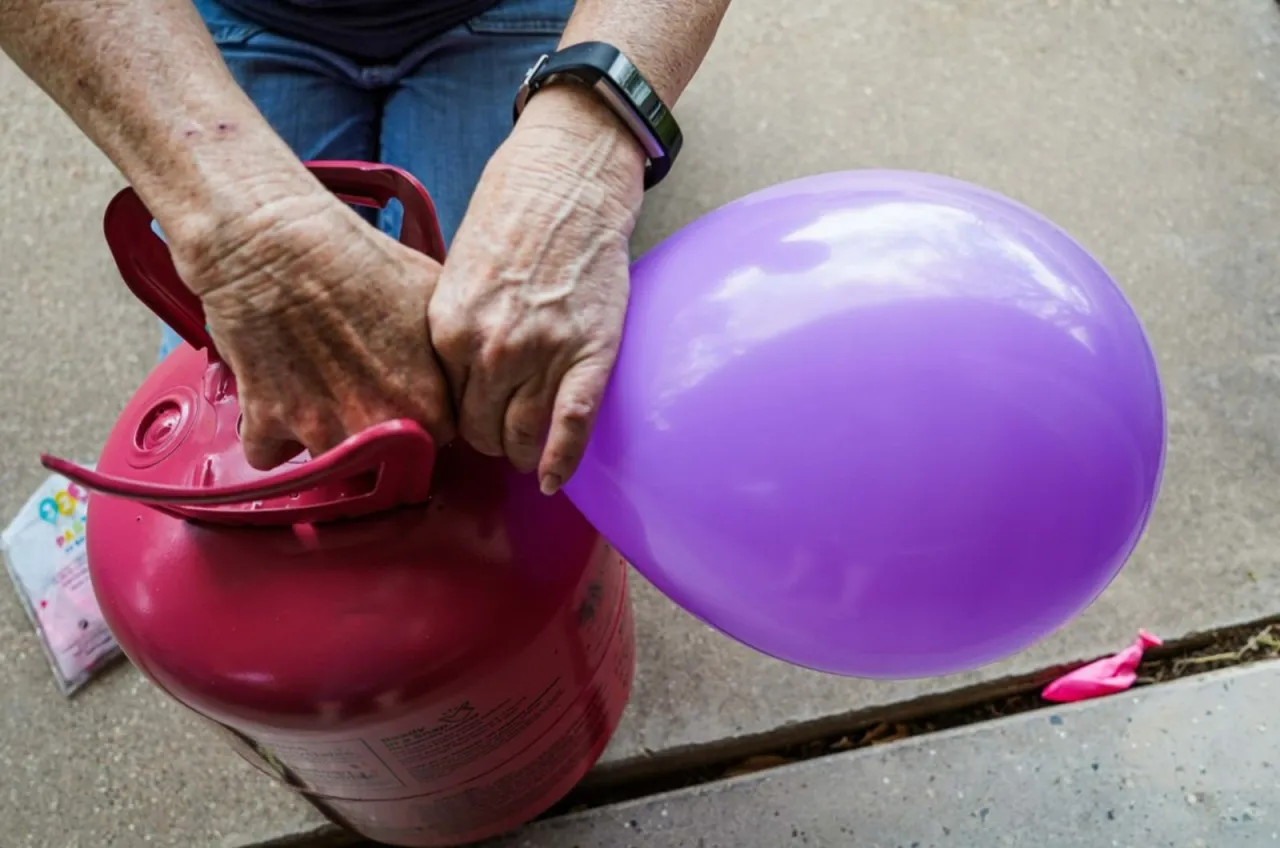 Zdjęcie Jak napełnić balony helem i uniknąć najczęstszych błędów