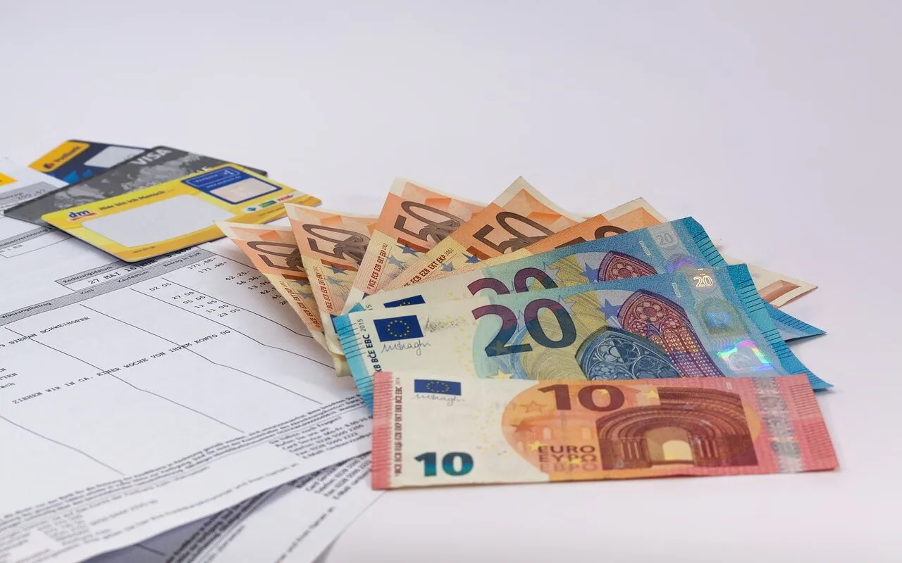 Zdjęcie Jaka waluta obowiązuje w Austrii? Poznaj euro i jego znaczenie