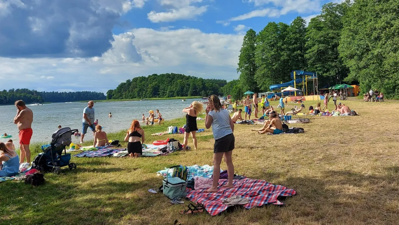 Zdjęcie Czy plaża w Augustowie to skarb Podlasia? Ty musisz to sprawdzić!