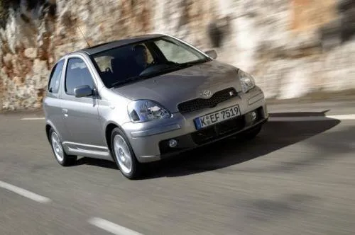 Zdjęcie Toyota Yaris 2 - jaki silnik wybrać, aby uniknąć wysokich kosztów?