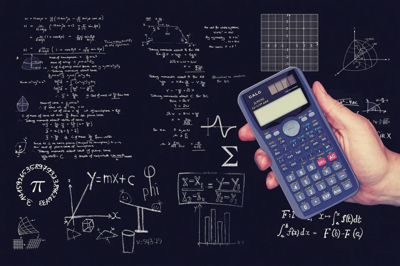 Zdjęcie Jak uczyć się matematyki samemu i uniknąć frustracji w nauce