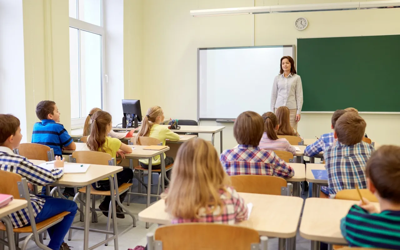 Zdjęcie Czy nauczyciel biologii może uczyć przyrody? Sprawdź wymagania kwalifikacyjne