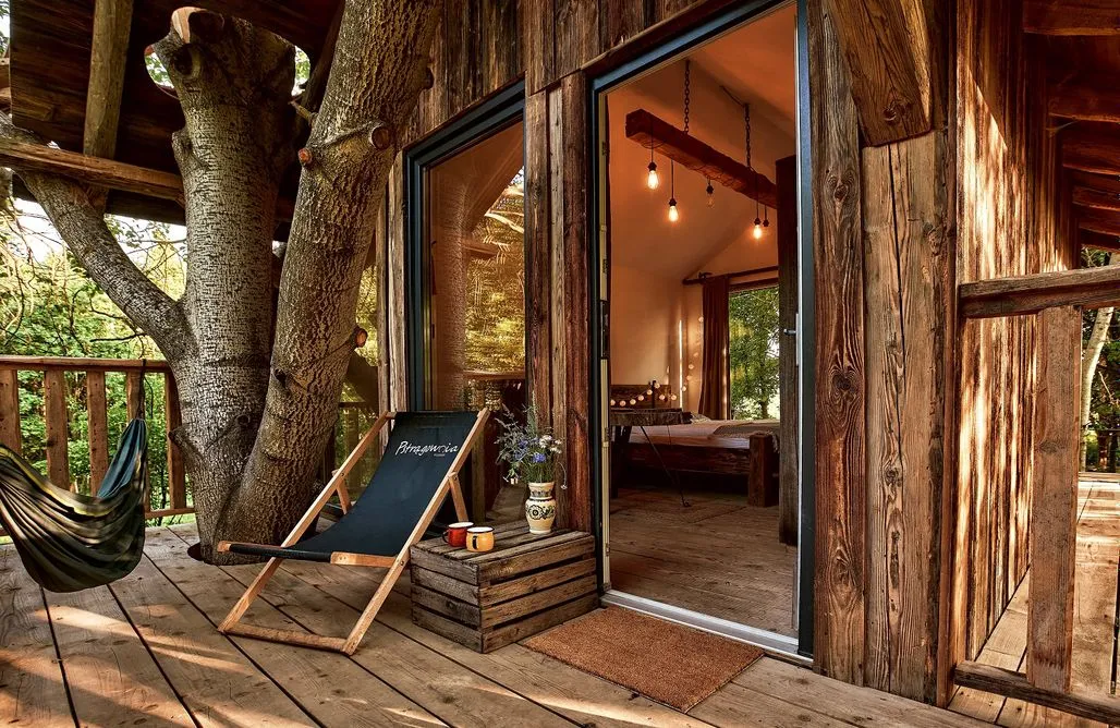 Nowoczesny domek w Bieszczadach z kominkiem i balią