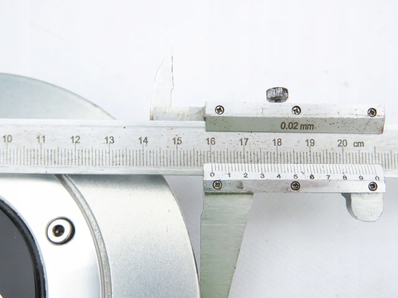 jak zmierzyć dekielek do felgi suwmiarka