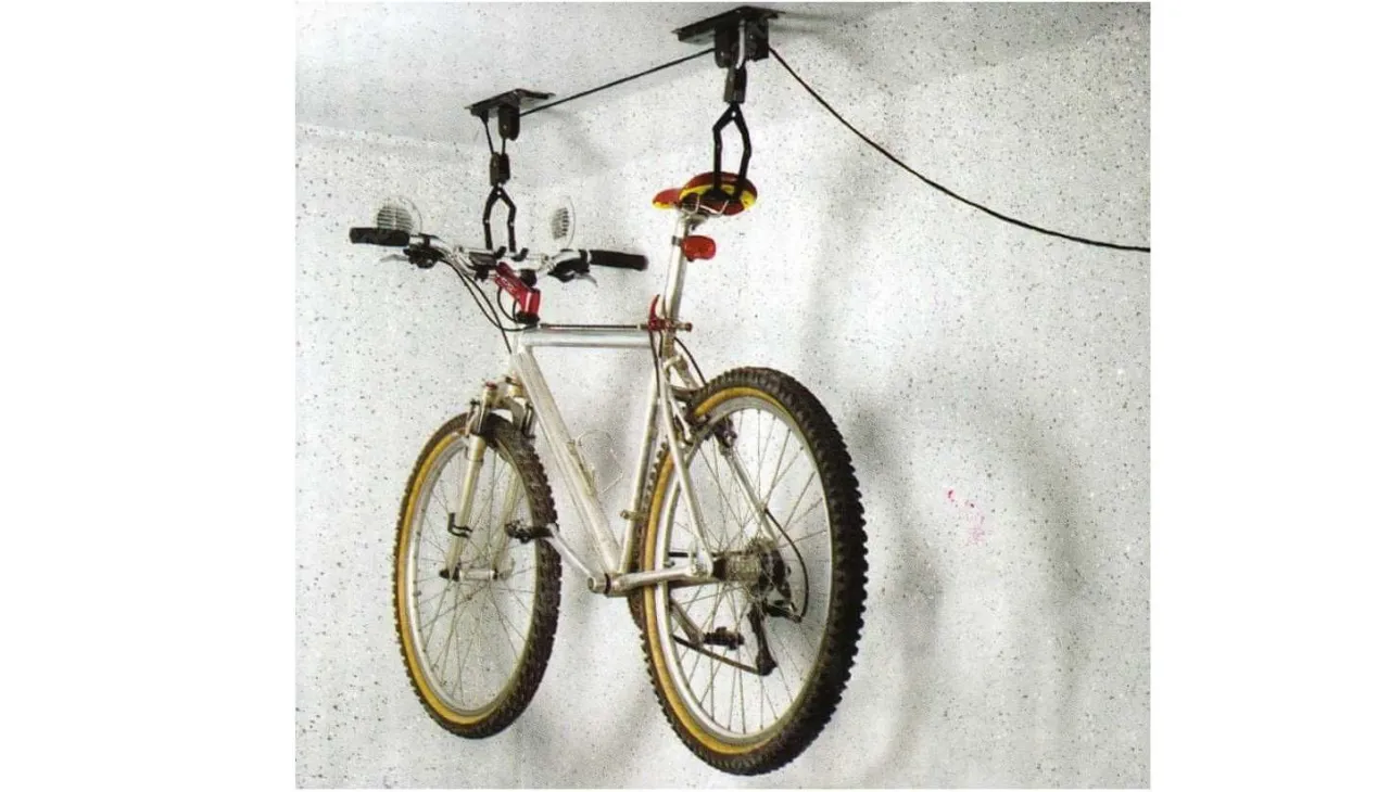 wieszak sufitowy na rower