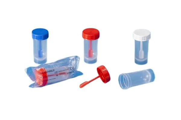 Pojemnik na kał z łopatką w lod&oacute;wce