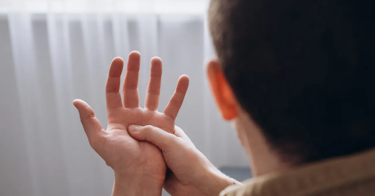 Kiedy drętwienie rąk jest niebezpieczne