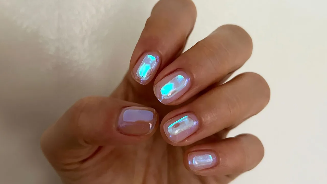 aura nails cat eye glazed donut nails
