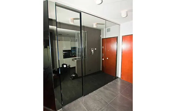 lustro weneckie montaż w ścianie