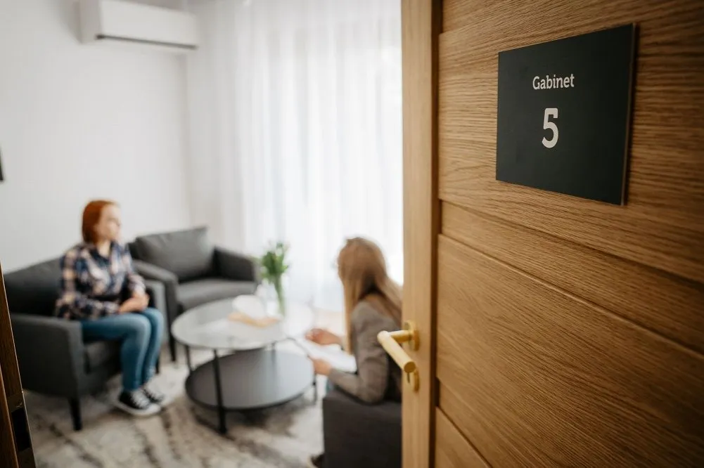 psychoterapia gabinet, sesja terapeutyczna, psychiatra psycholog