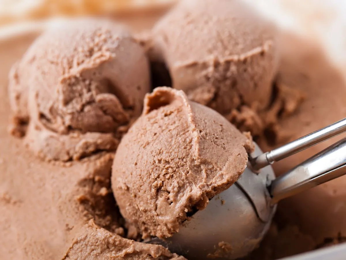 Przyczyny powstawania kryształków lodu w domowych lodach