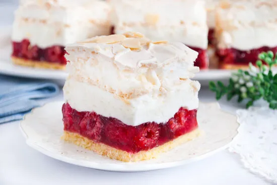 składniki beza malinowa chmurka