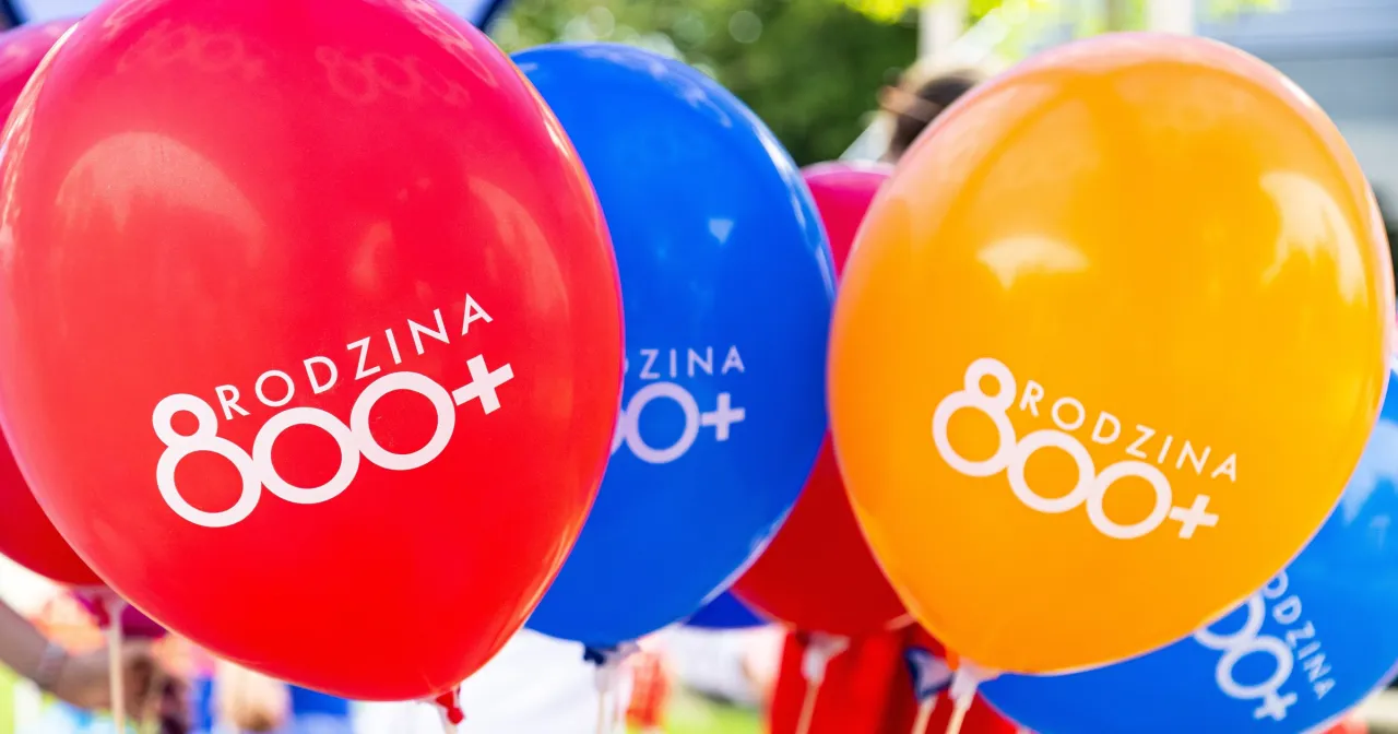 Rodzina 800 plus, zmiana świadczenia, 500 plus historia