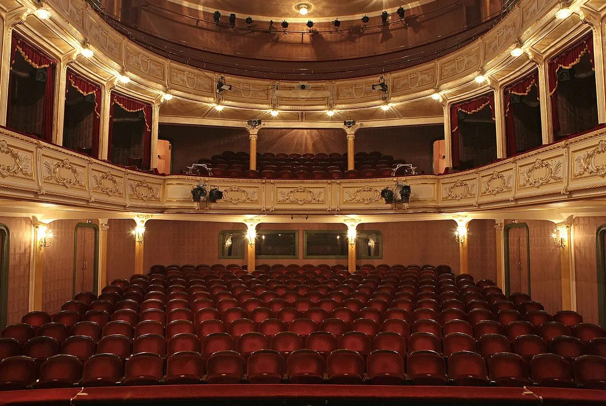 Teatr Polski Bielsko-Biała scena spektakl