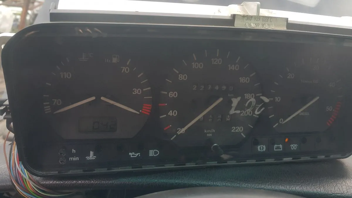 usterka wskaźnika paliwa Volkswagen Passat B3