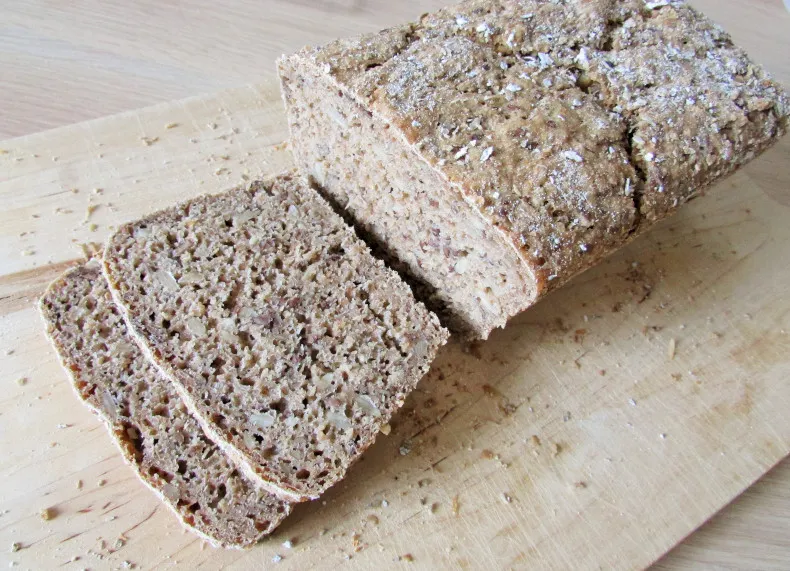 zdrowe pieczywo pełnoziarniste na zakwasie