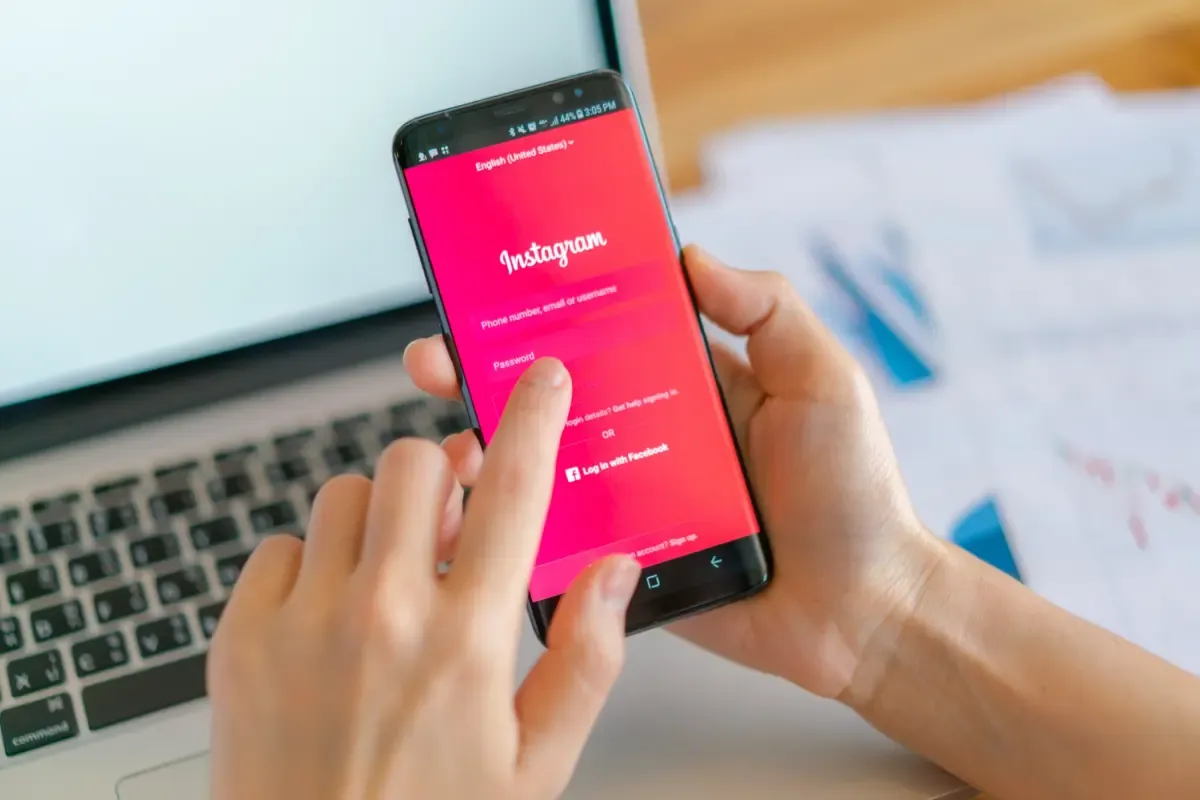 Instagram różnice dezaktywacja usunięcie