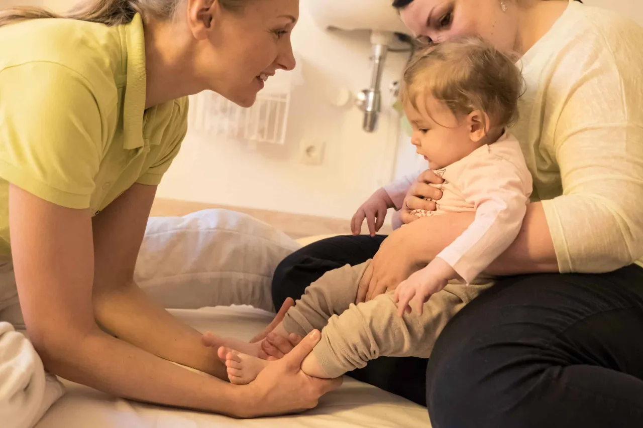 rehabilitacja niemowląt metody NDT Bobath Vojta